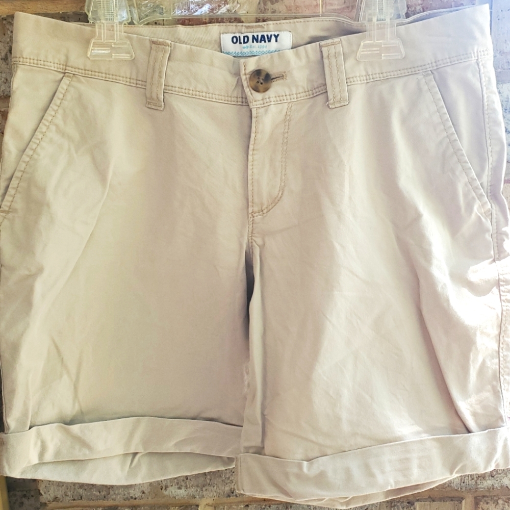 [Old Navy] Khaki Shorts
